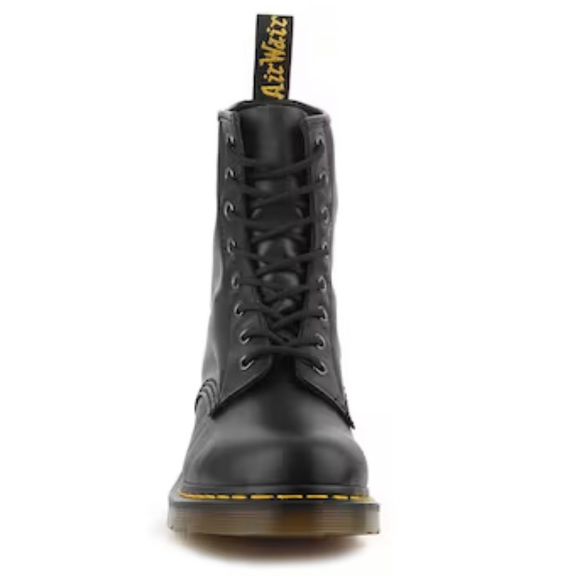 Dr. Martens Women’s Sz Women's 6 1460 8 Eye Leather Combat Boot $170 - Picture 2 of 14